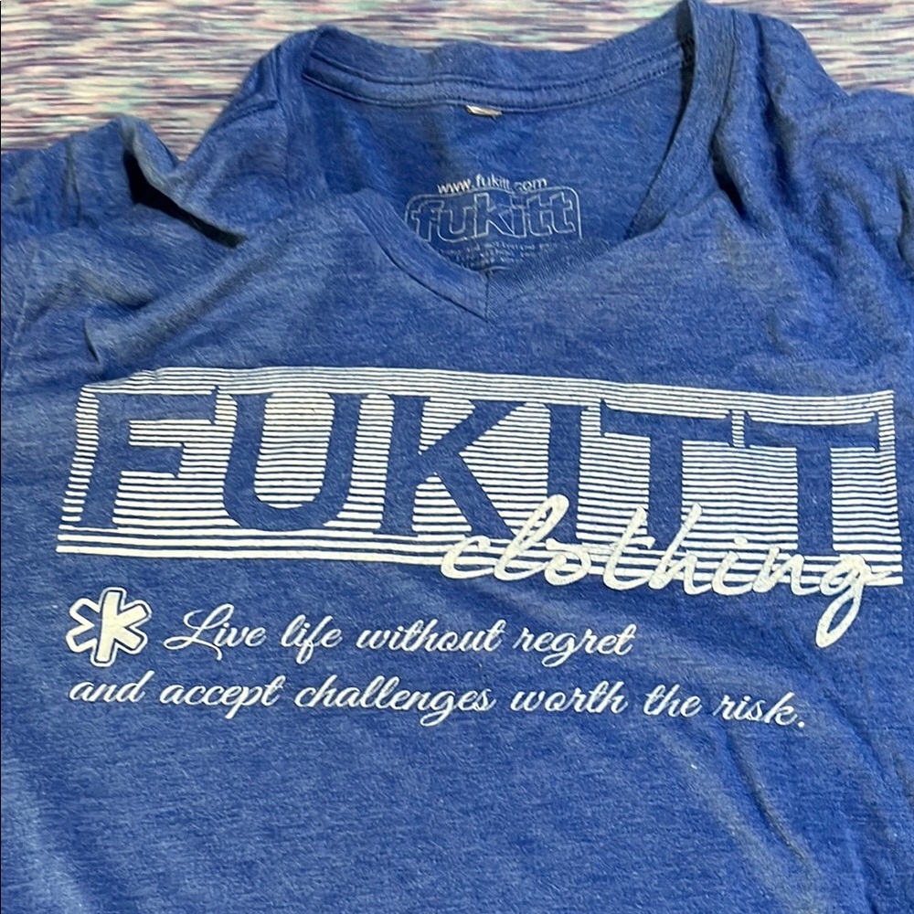 Fukitt live life shirt size small